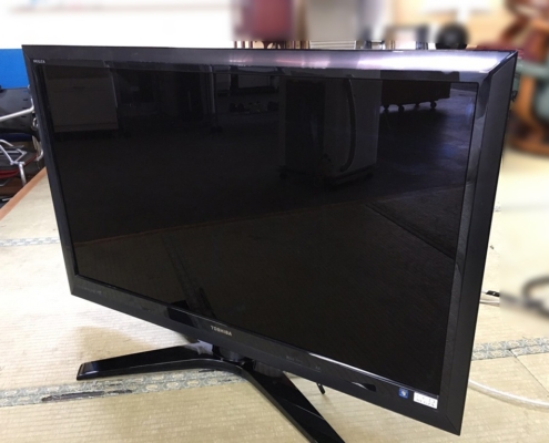 液晶テレビ（東芝製）
