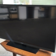 液晶テレビ（シャープ製）