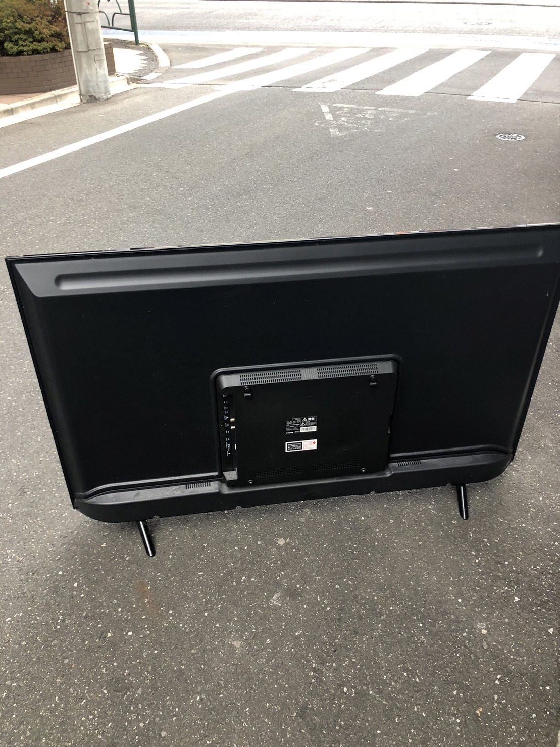 液晶テレビの背面