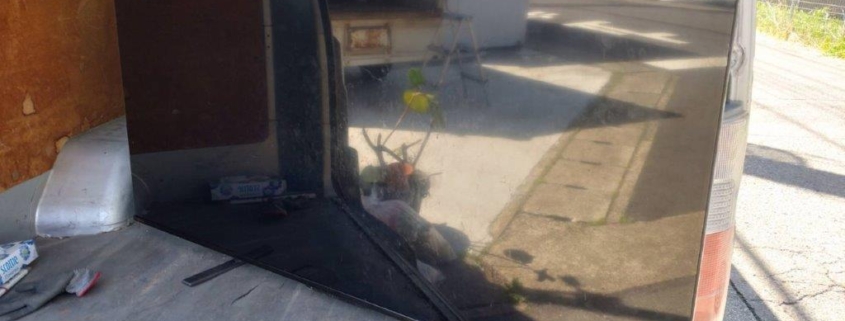 液晶テレビ（シャープ製）